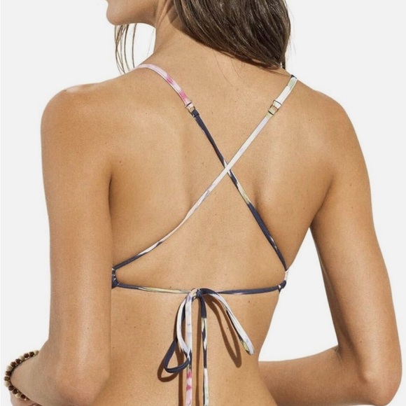 Maaji womens Underwire Bikini Top SZ Medium NWT - Picture 2 of 8